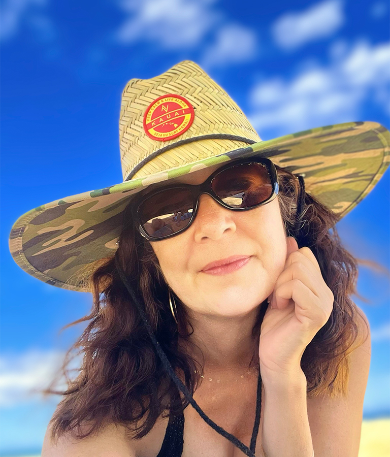 Photo of Surrey who is experienced in Kaua'i bookkeeping and home repair.